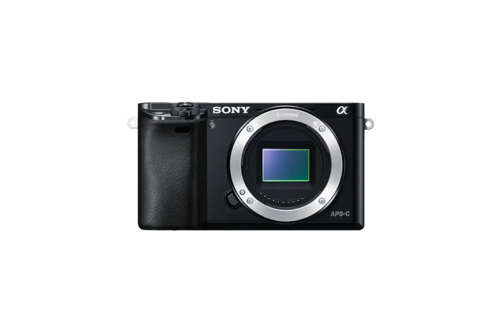 良品 ソニー α6700 ボディ撮影枚数は1898 枚と少なめ ソニー「α6700」実力診断 これならフルサイズでなくてもいい